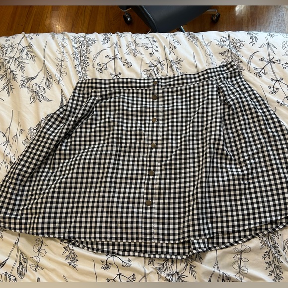Torrid 3x Black and White Gingham skirt - Picture 1 of 4